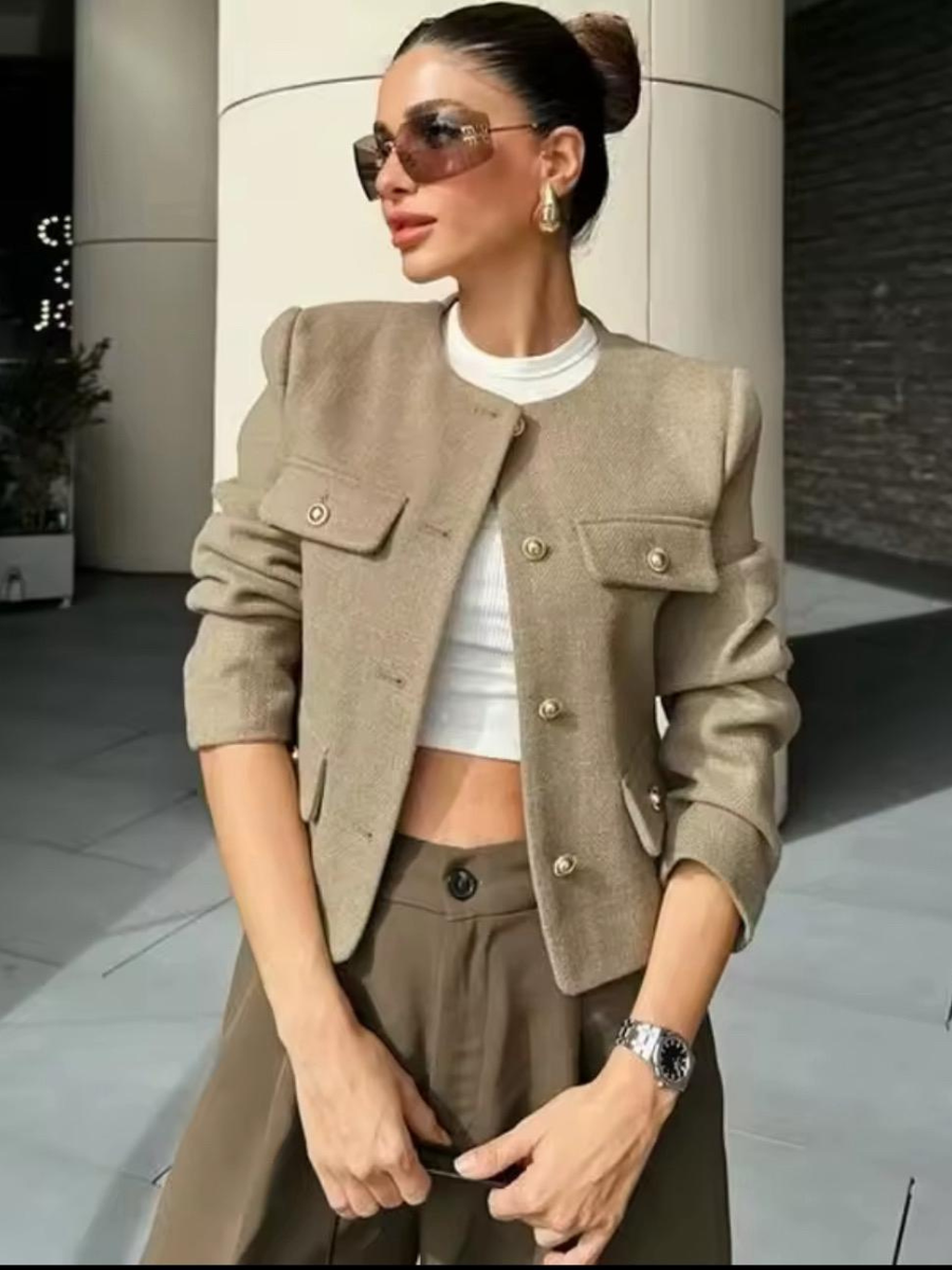 Casaco Feminino com Bolsos Modern Michele