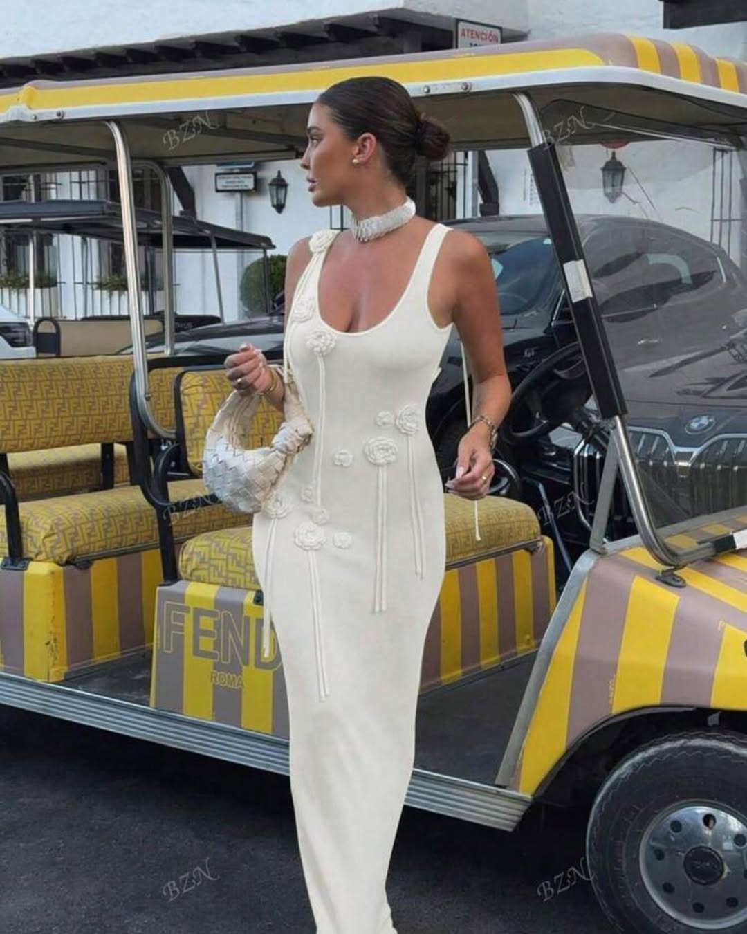 Vestido Longo Bordado Modern Malia