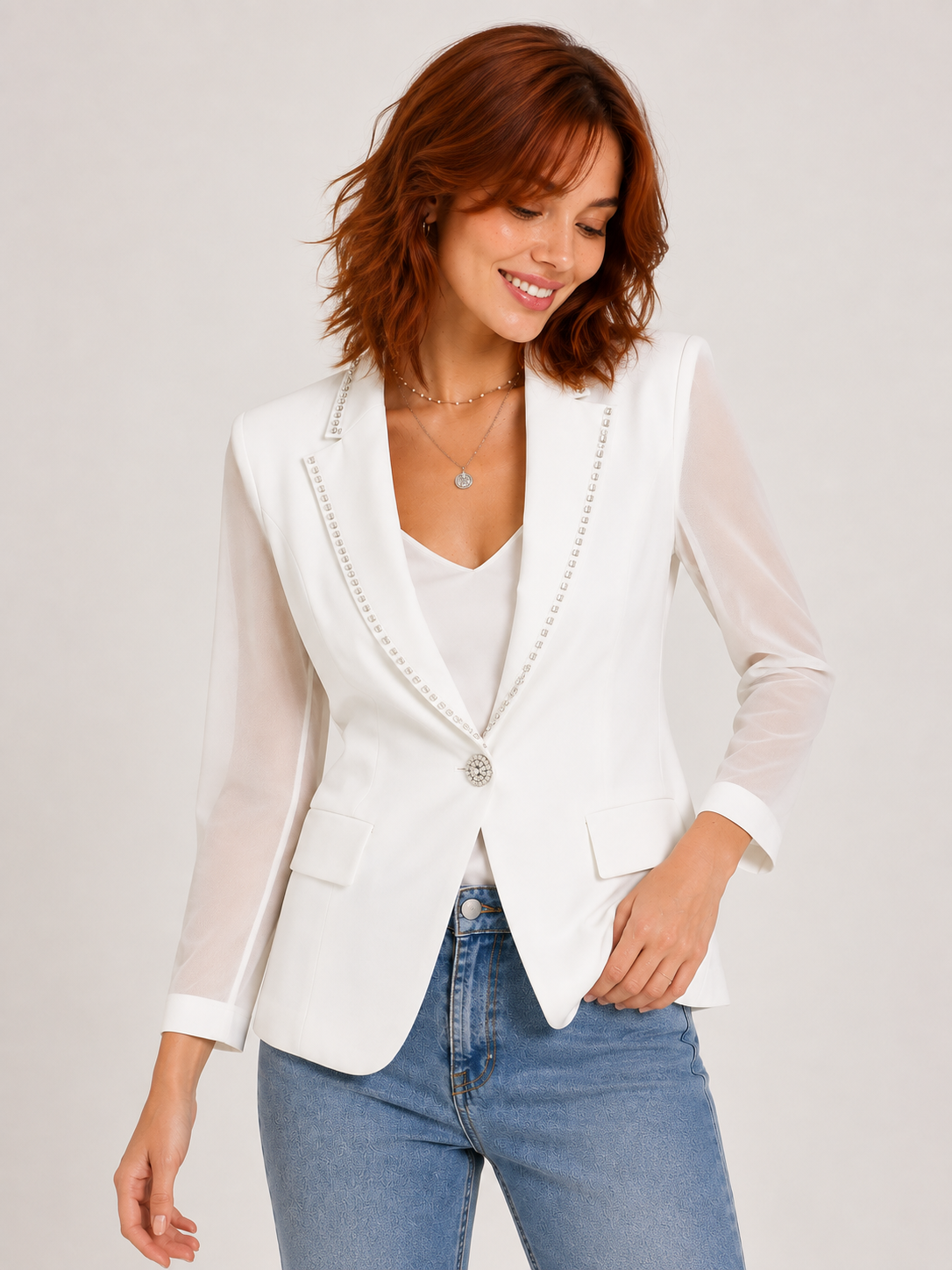 Blazer Feminino 3/4 Clássico com Detalhe de Brilho e Mangas de Tule Modern Antonieta