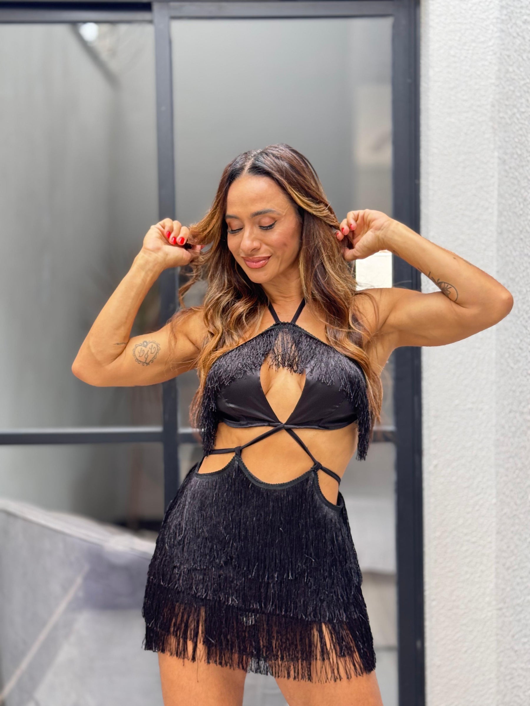 Vestido com Franjas e Amarrações Modern Pandora