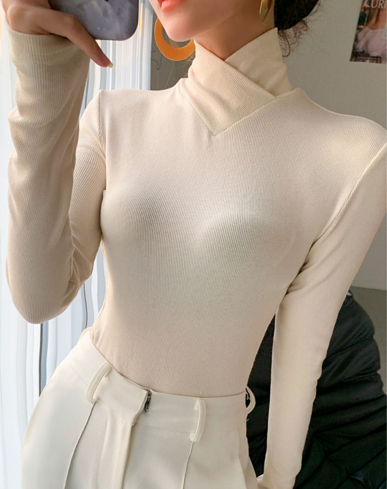 Blusa Gola Alta Transpassada Modern Manny