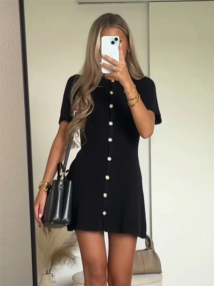 Vestido Curto Tricô com Botões Modern Bele