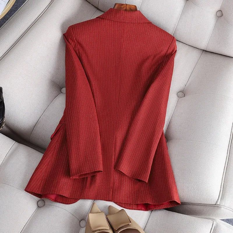 Blazer Acinturado Risca de Giz Alfaiataria Modern Adele
