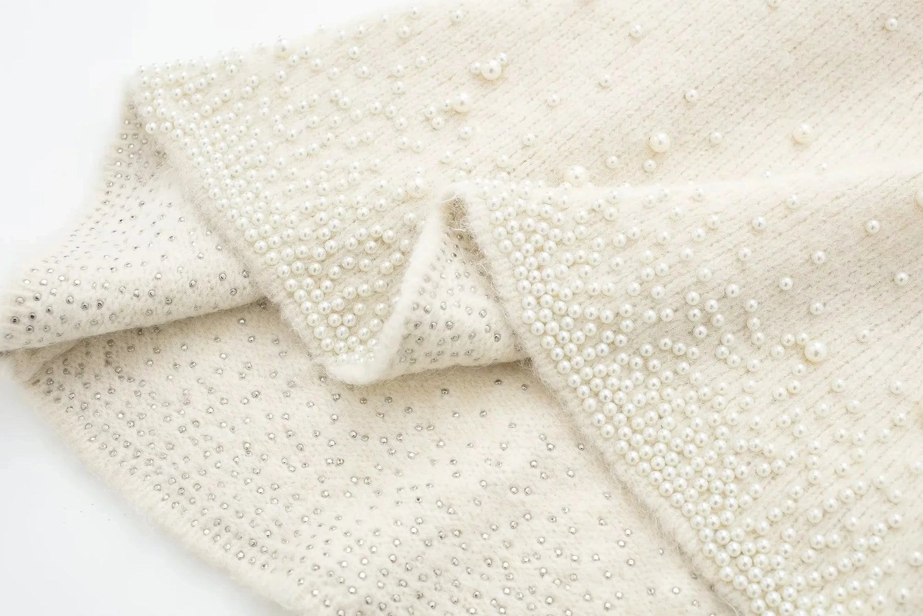 Conjunto Tricô Sueter e Saia com Pérolas Modern Martina