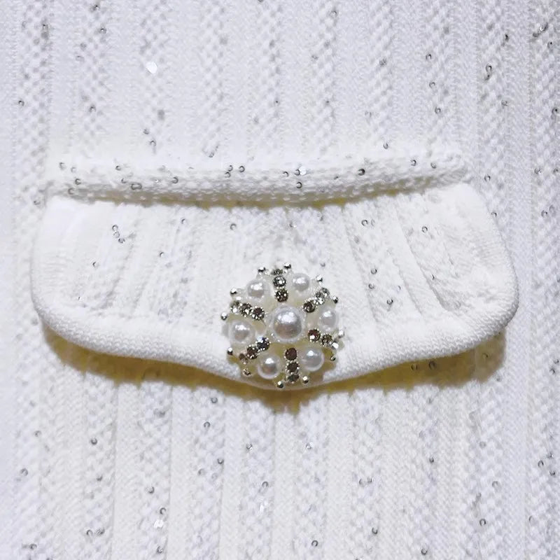 Vestido Curto Tricô Gola Polo e Bolsos Modern Seraphina