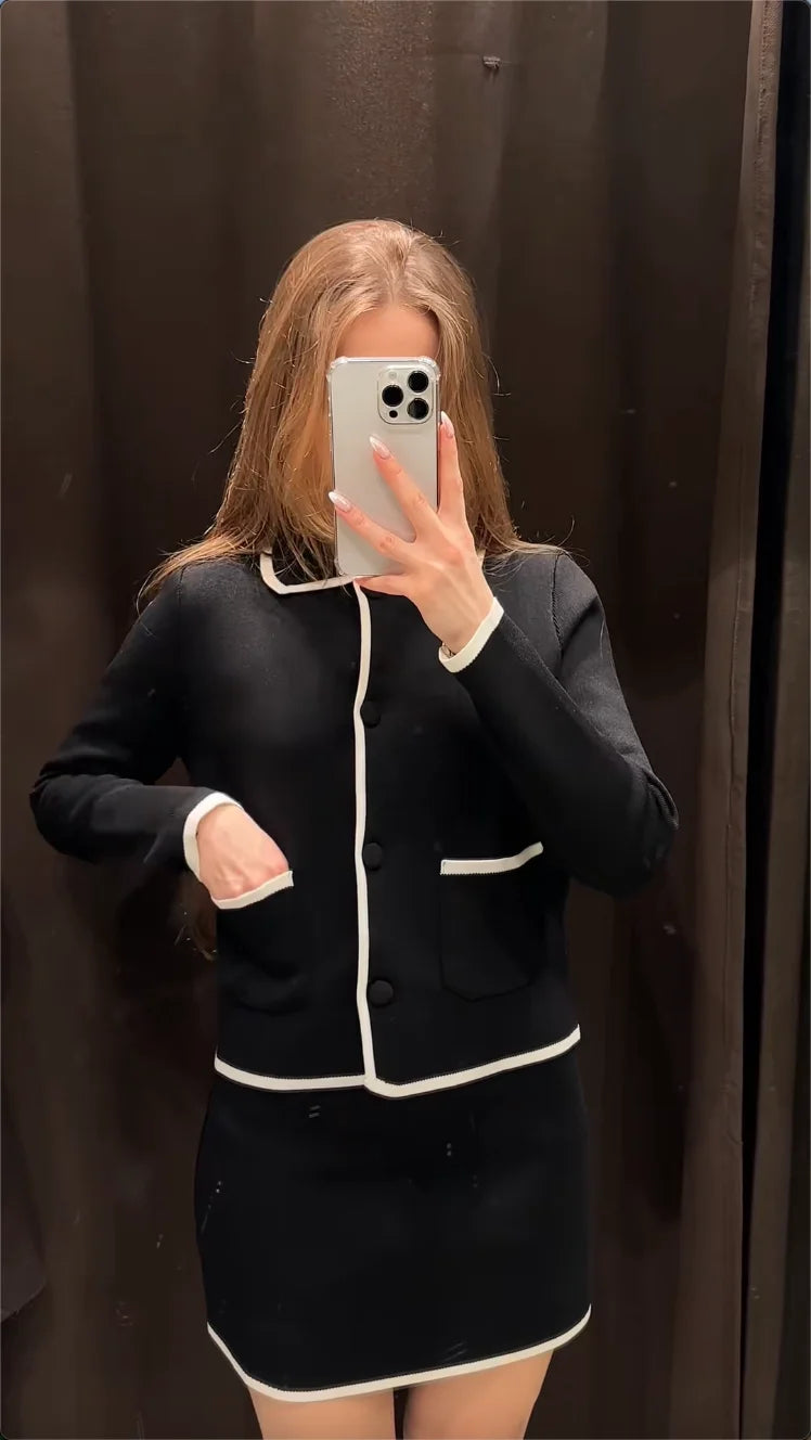 Conjunto Casaco Cardigan e Saia Curta Modern Louise