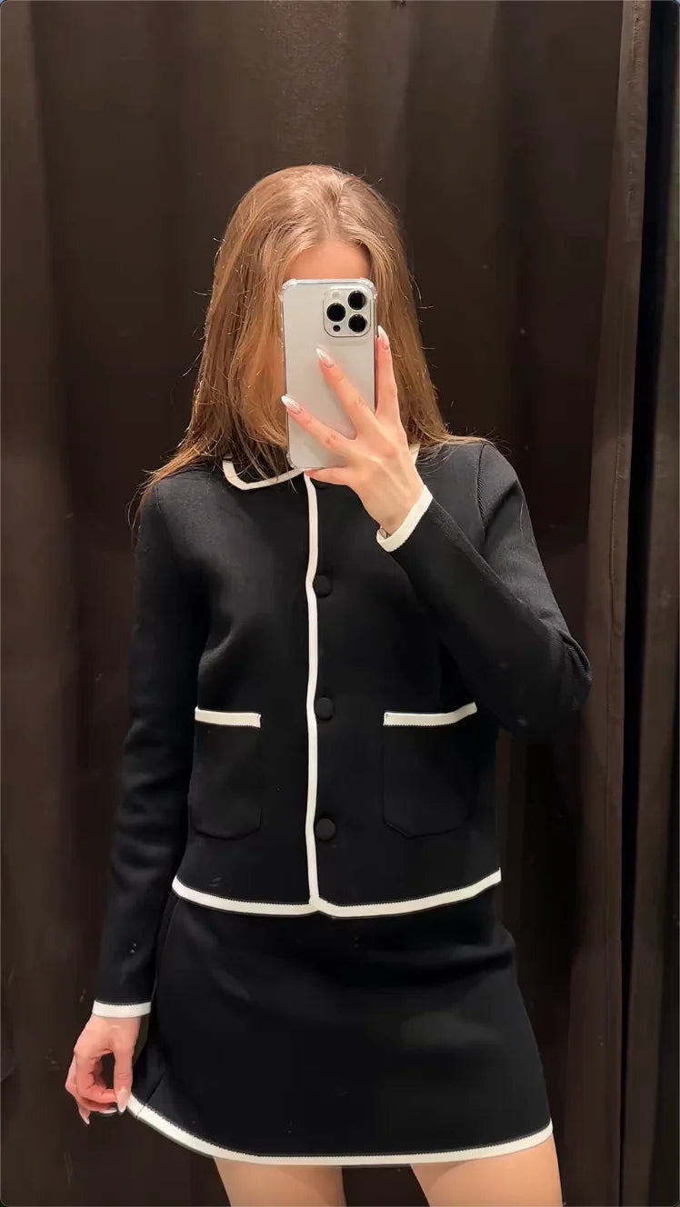 Conjunto Casaco Cardigan e Saia Curta Modern Louise