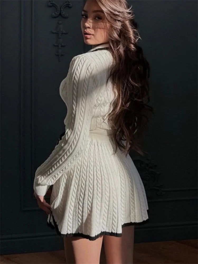 Conjunto Tricô Cropped Manga Comprida e Saia Modern Antonella