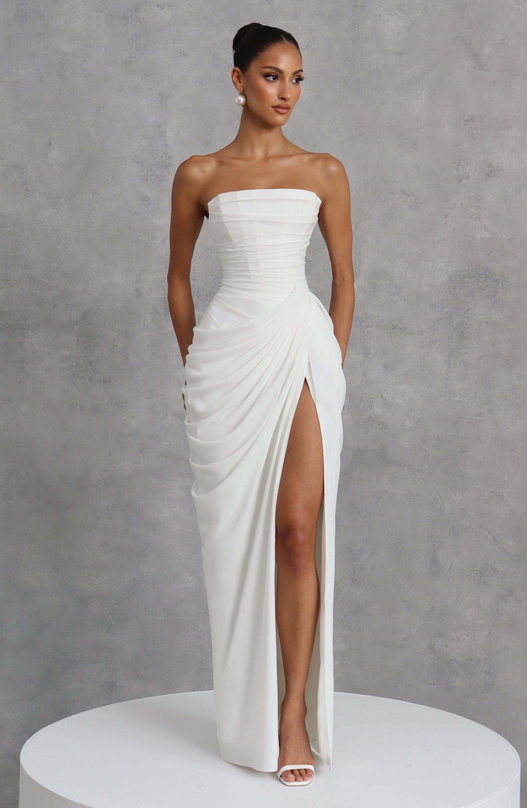 Vestido Longo sem Alças com Fenda Modern Cyra