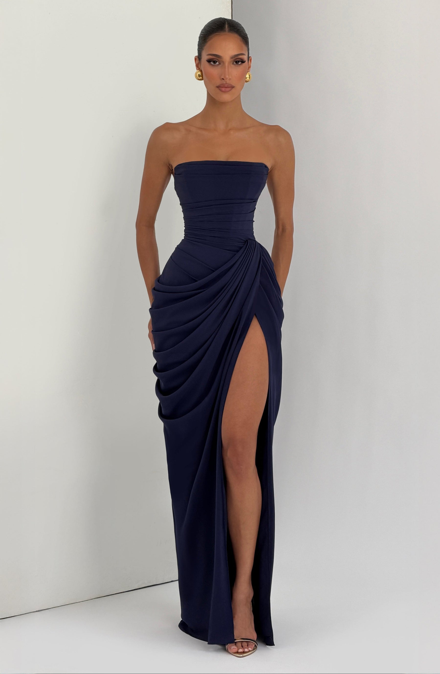 Vestido Longo sem Alças com Fenda Modern Cyra