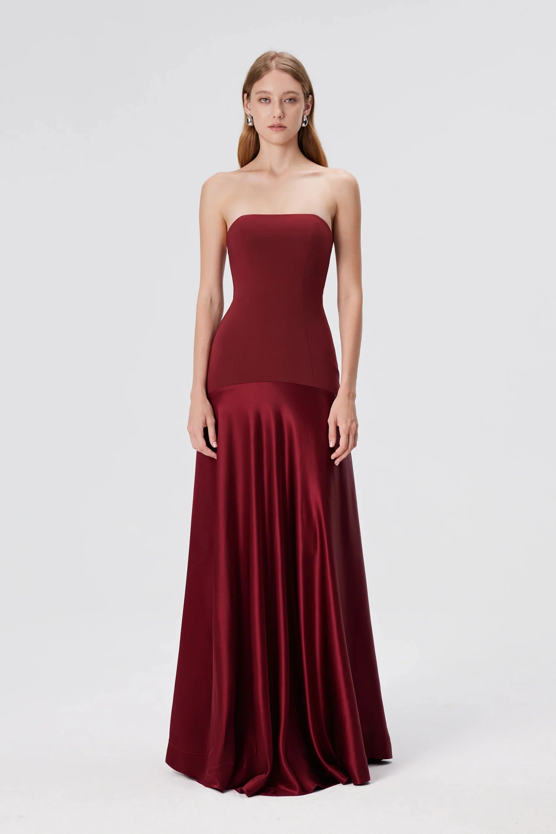 Vestido Longo Sem Alças Saia em Cetim Modern Elysia