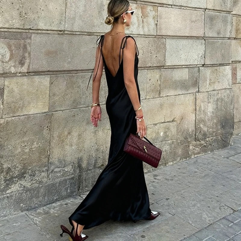 Vestido Longo Acetinado Decote nas Costas Modern Eden