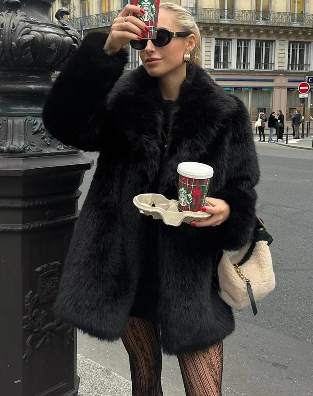 Casaco De Pelos Modern Maia