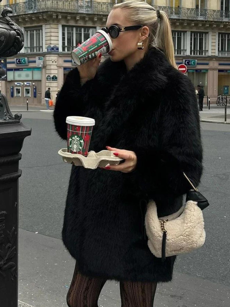 Casaco De Pelos Modern Maia