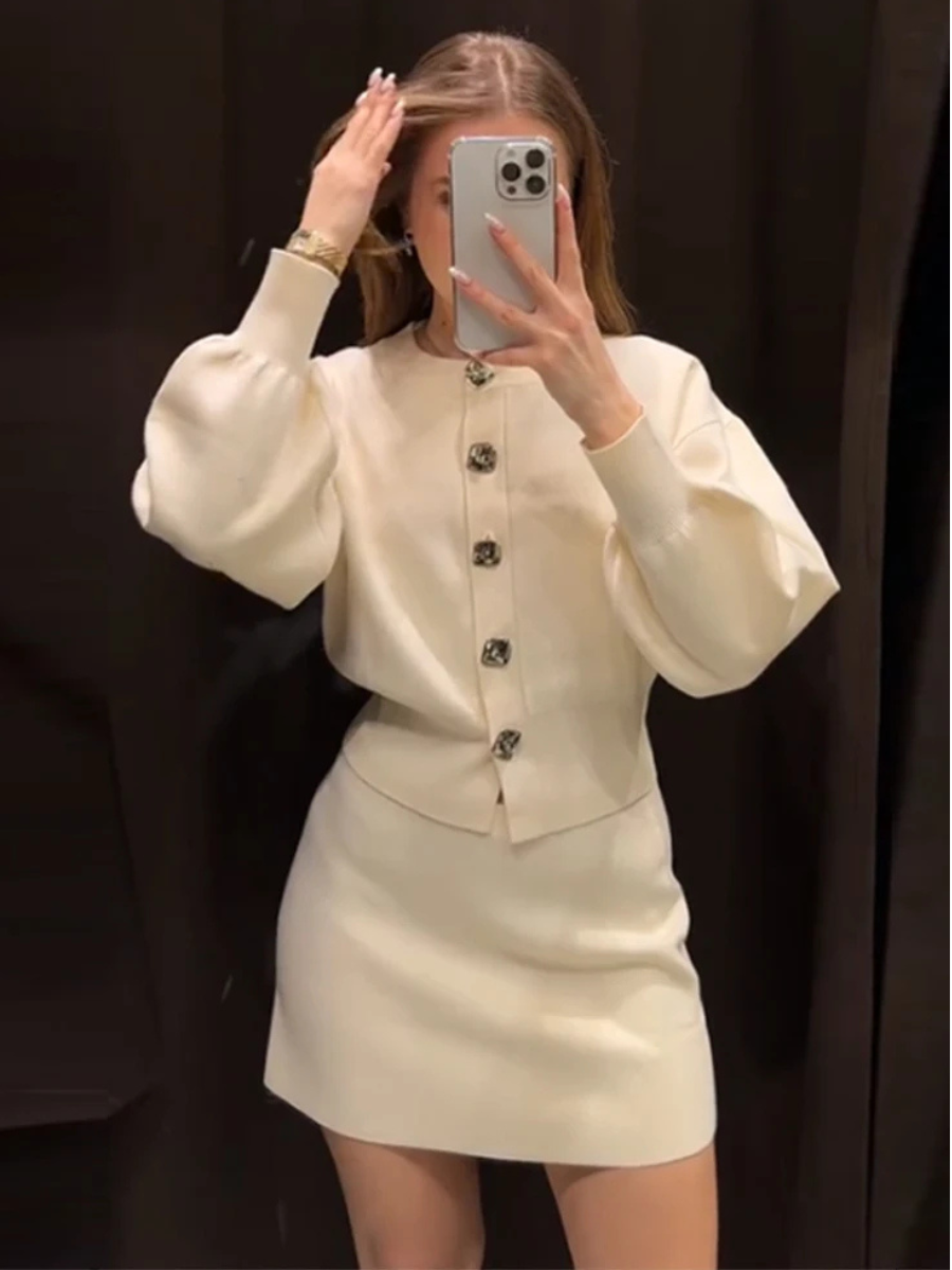 Conjunto Casaco Manga Bufante e Saia Curta Modern Mabel