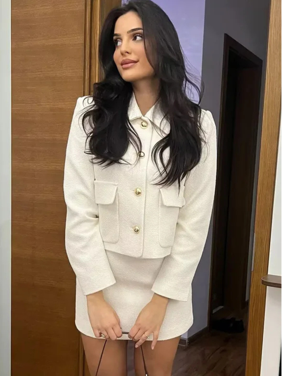 Conjunto Casaco com Botões e Saia Curta Modern Margô