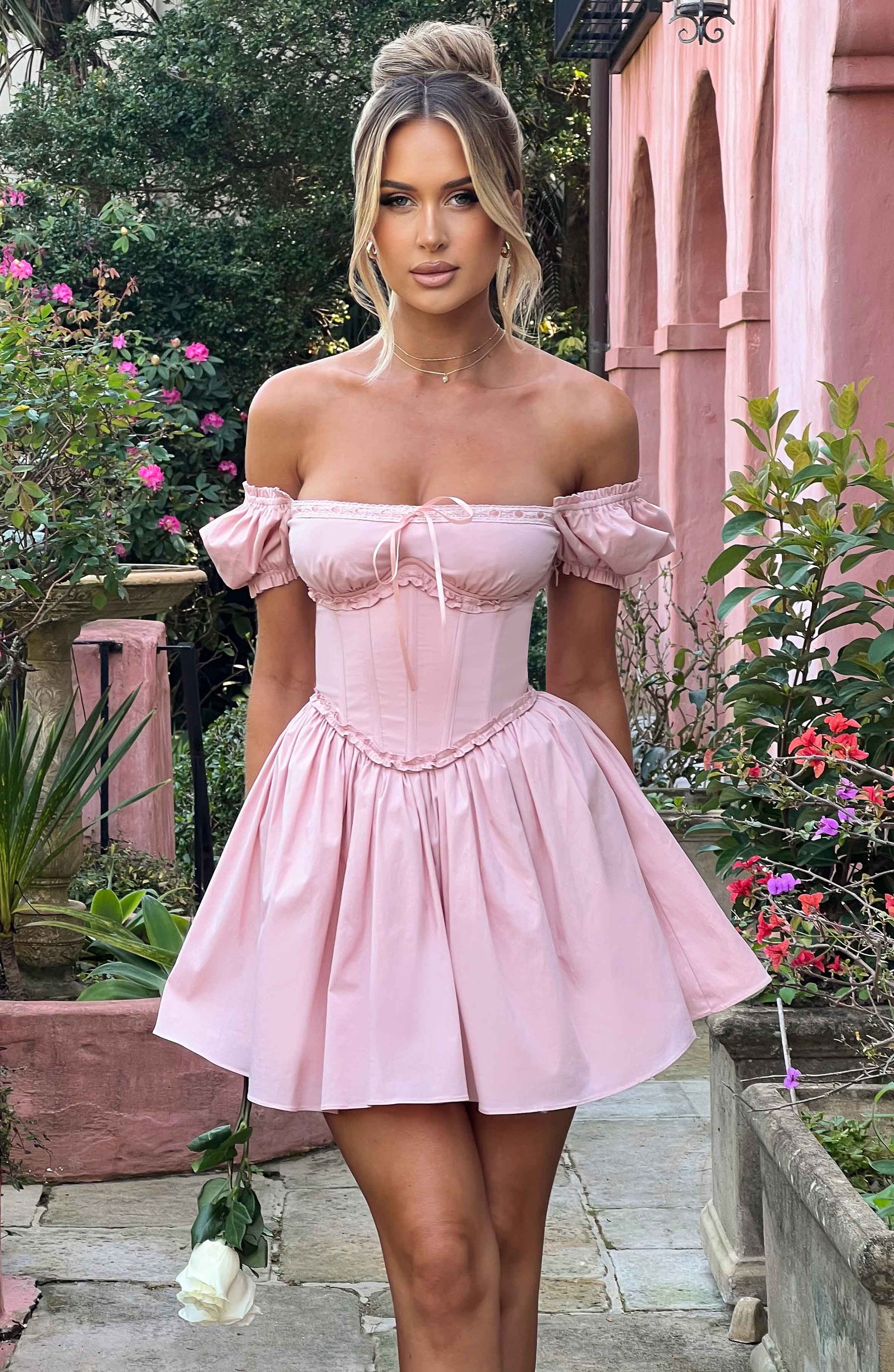 Vestido Curto Bustier Modern Penélope Rosa - GOLDEN ERA