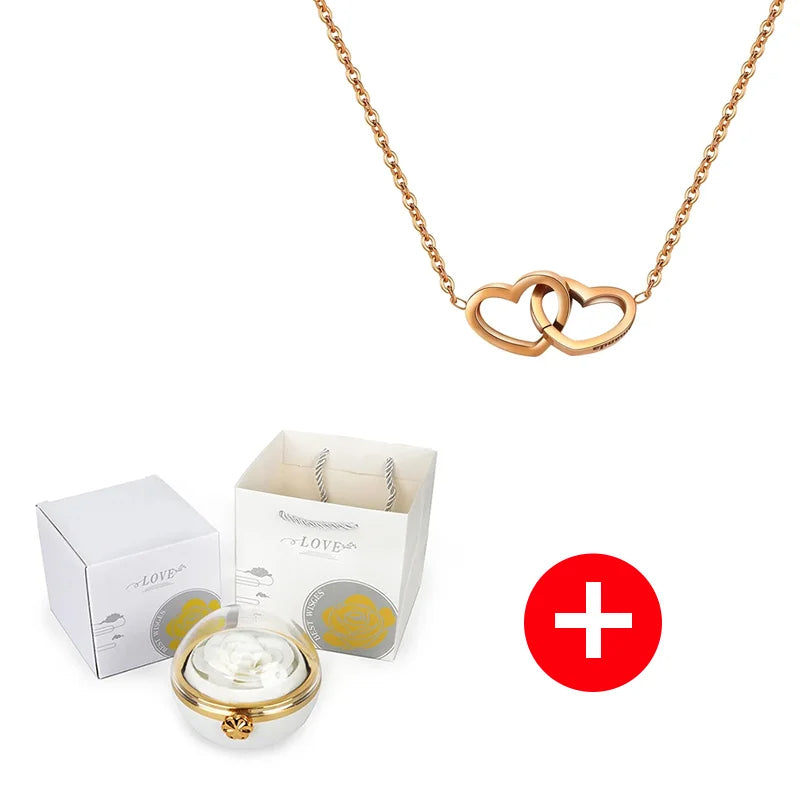 Caixa com Rosa Eterna & Colar de Corações Personalizado com Nomes