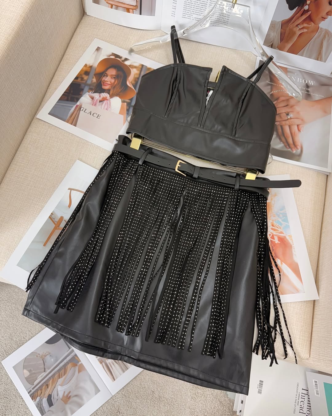 Conjunto Cropped e Saia de Couro com Franjas Modern Daline