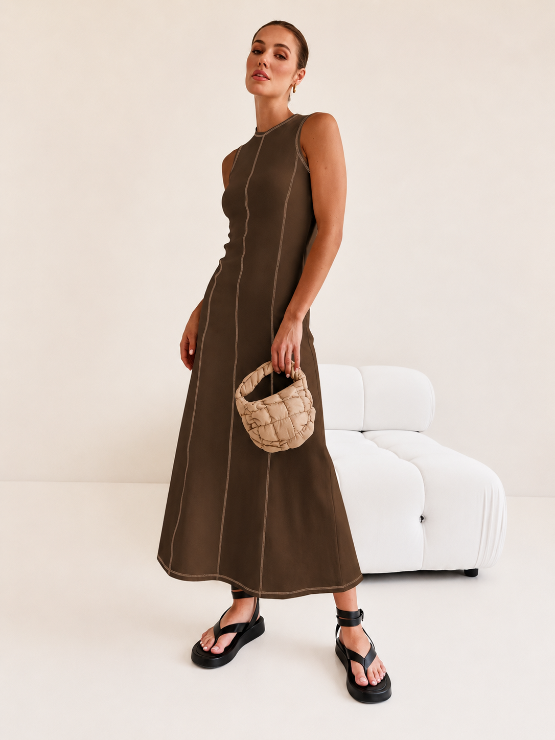 Vestido Midi de Malha Sem Mangas Modern Eleganza