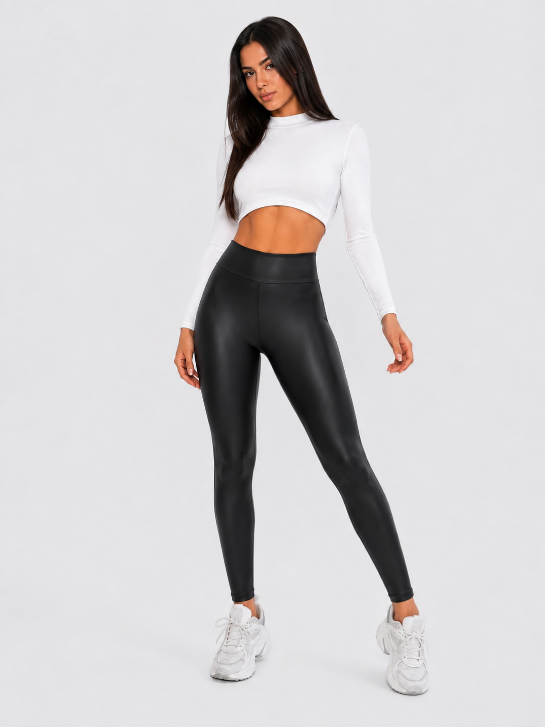 Calça Feminina Modeladora de Couro Peluciada Black