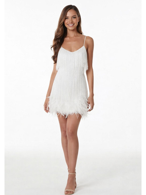 Vestido de Paetê Com Franjas e Plumas  Modern Caterine