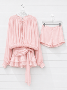 Vestido Curto com Saia de Babados Assimétrico Modern Bela