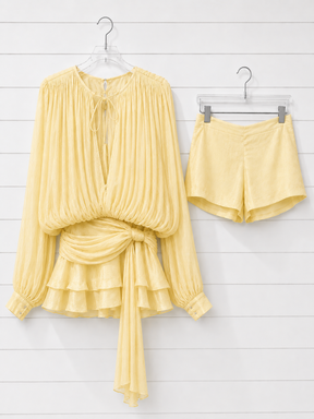 Vestido Curto com Saia de Babados Assimétrico Modern Bela