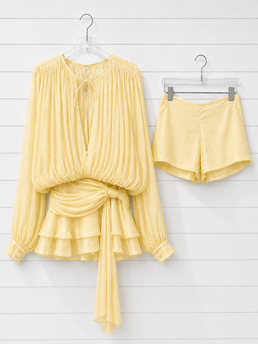 Vestido Curto com Saia de Babados Assimétrico Modern Bela