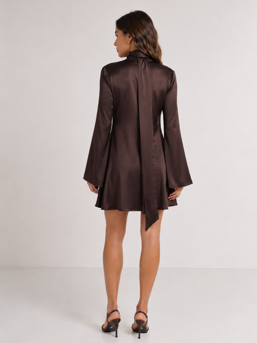 Vestido Feminino Cetim Luxo Manga Flare com Gola Lenço Modern Venezia