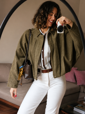 Jaqueta Feminina Suede Oversized Premium com Zíper e Gola Lapela Modern Roma