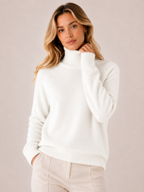 Suéter Feminino de Caxemira Gola Alta Modern Elegance