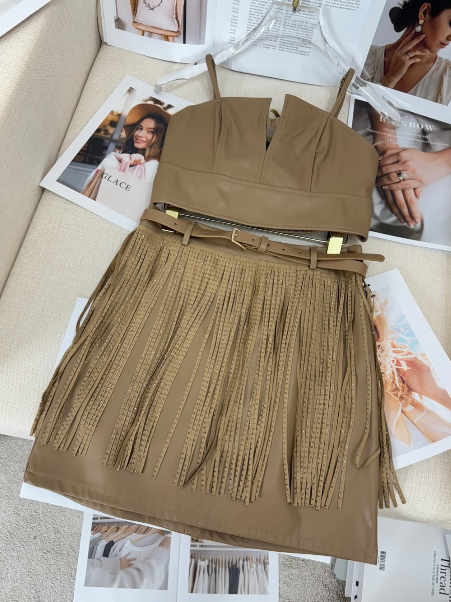 Conjunto Cropped e Saia de Couro com Franjas Modern Daline