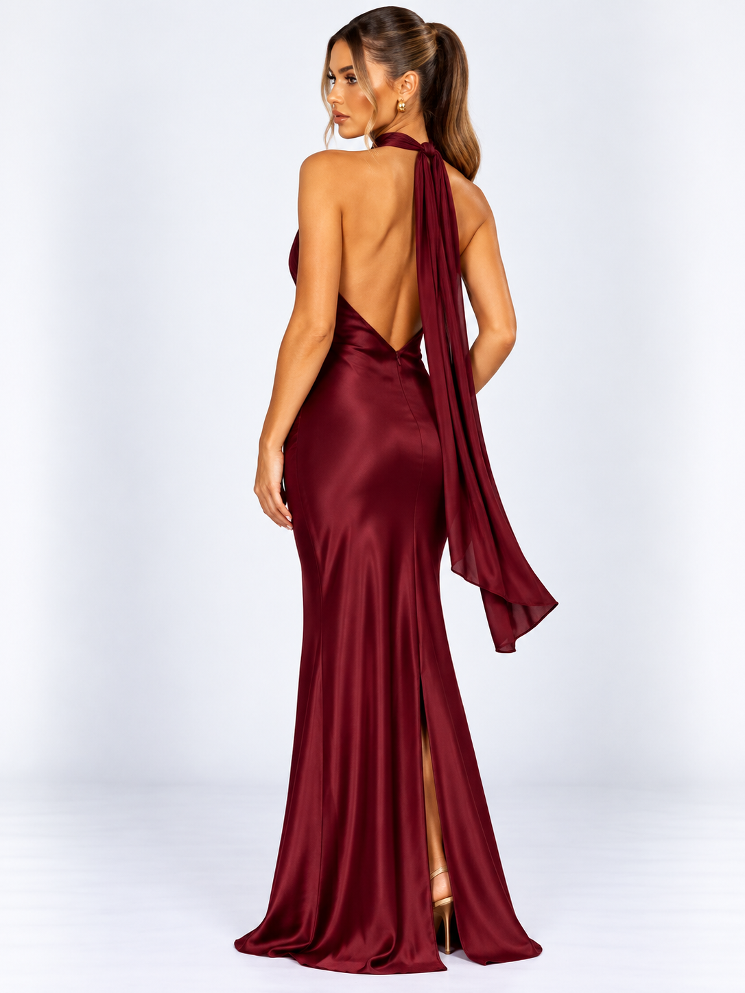 Vestido Longo Acetinado com Decote nas Costas Modern Hailey