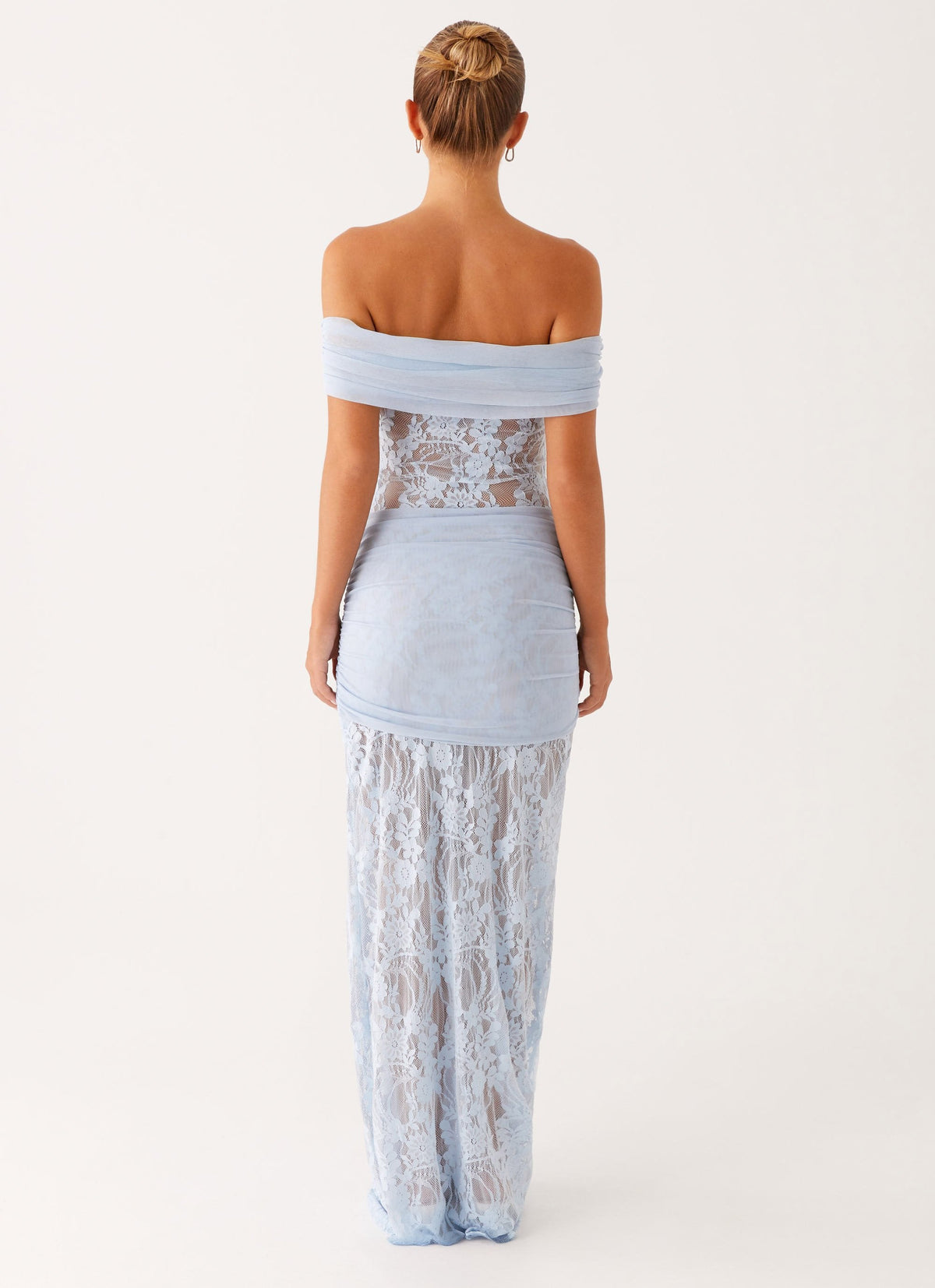 Vestido Ombro a Ombro Rendado Com Detalhe Pendurado Modern Gracie