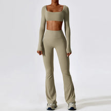 Conjunto Top Manga Longa e Calça Flare Modern Motion