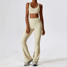 Conjunto Top Regata e Calça Flare Modern Motion