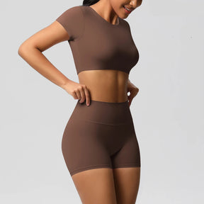 Conjunto Top Meia Manga e Shorts Cós Alto Modern Basic