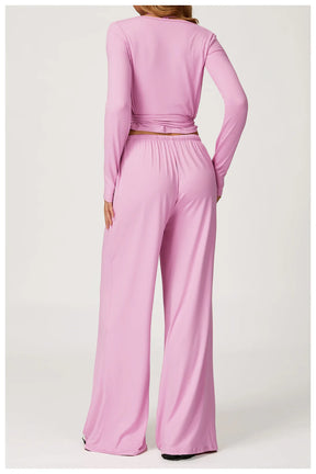 Conjunto Três Peças Casaquinho e Regata com Calça Modern Comfy