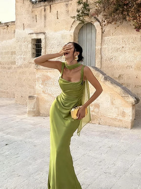 Vestido Longo de Cetim com Lenço Modern Viena