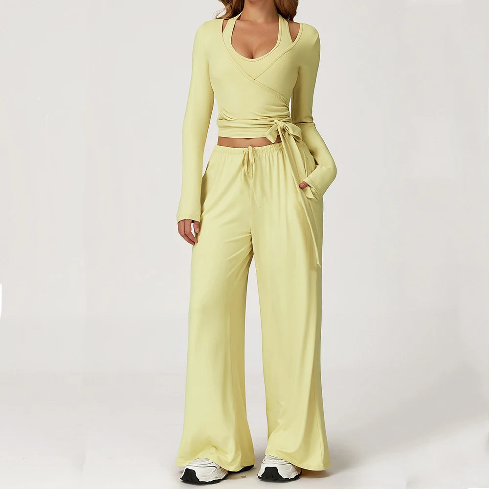 Conjunto Três Peças Casaquinho e Regata com Calça Modern Comfy