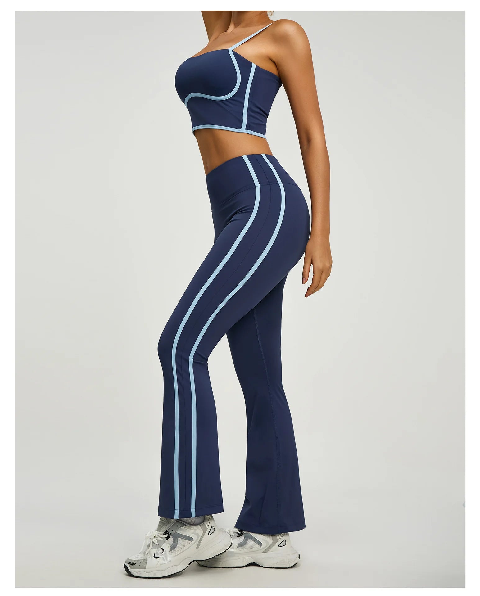 Conjunto Top e Calça Flare Cós Alto Tendência Modern Alô