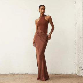 Vestido Longo Gola Alta sem Mangas Modern Hazel