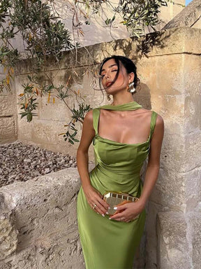 Vestido Longo de Cetim com Lenço Modern Viena