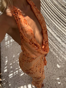 Vestido Longo Bordado com Decote Modern Tanaya