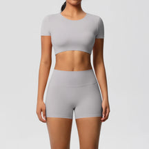 Conjunto Top Meia Manga e Shorts Cós Alto Modern Basic