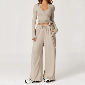 Conjunto Três Peças Casaquinho e Regata com Calça Modern Comfy
