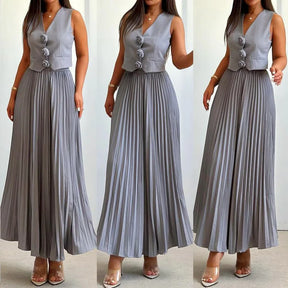 Conjunto Feminino Colete com Aplique de Rosas com Saia Midi Plissada Modern Helena