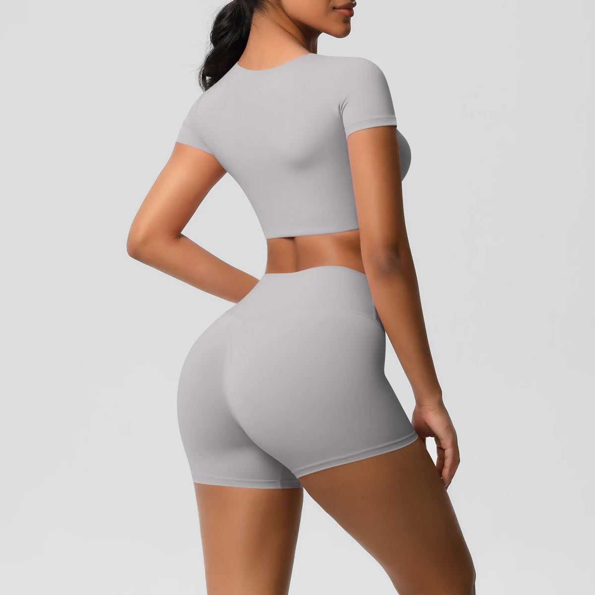 Conjunto Top Meia Manga e Shorts Cós Alto Modern Basic