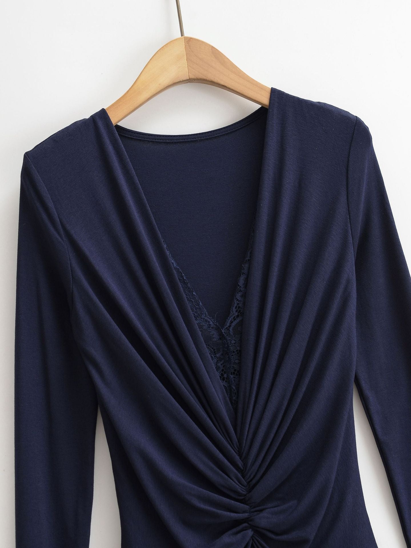 Vestido de Manga Longa Elegante Longo com Renda Modern Dyni